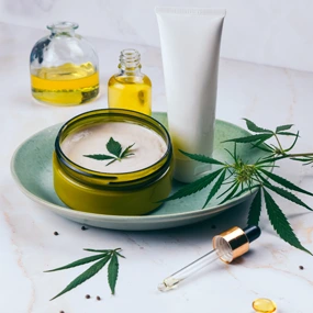 Cosmétiques au CBD